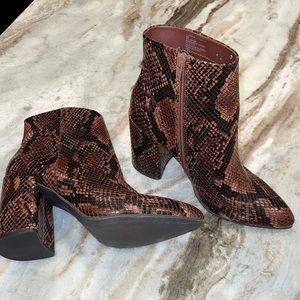 Steve Madden Therese Block Heeled Booties in Brown Snakeskin print